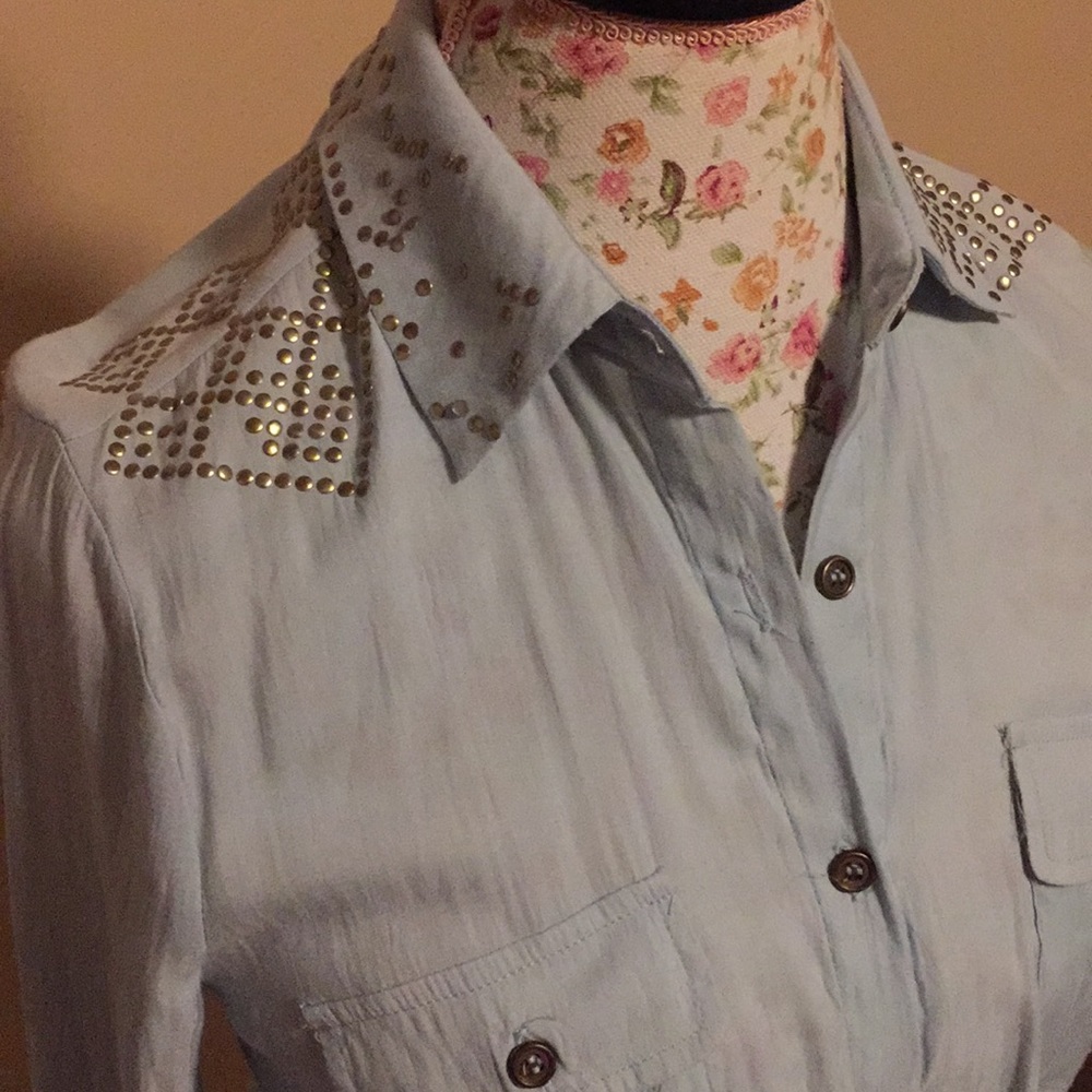 Light blue poplin button up - western -gold accent - Picture 1 of 5